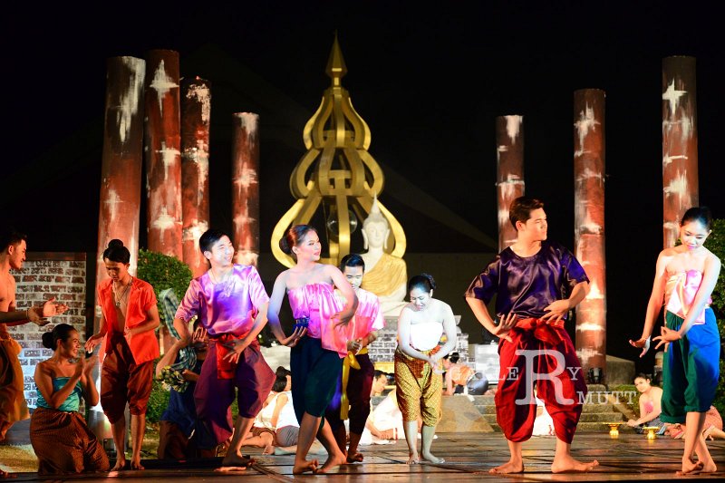 20151125-Loy Kratong_49.JPG